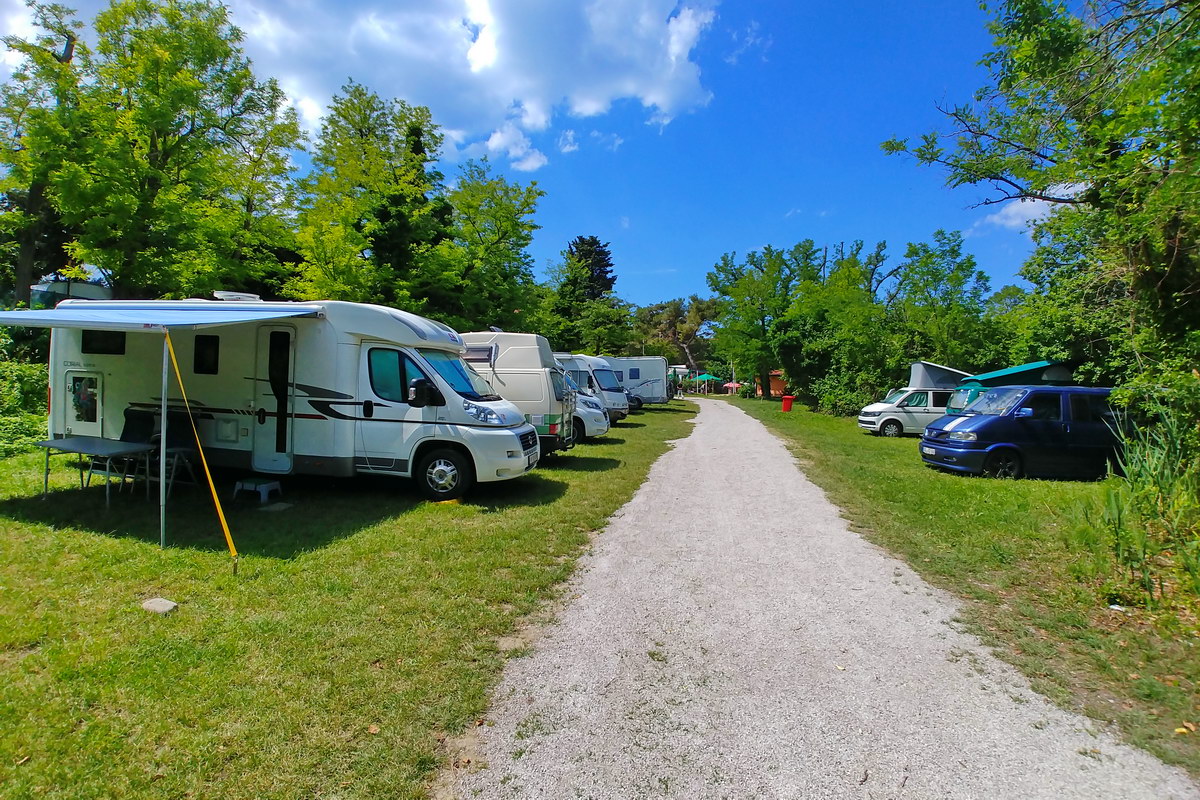 camper mit dusche Dusche Vanlife M – Freedom-Customnice main image 1