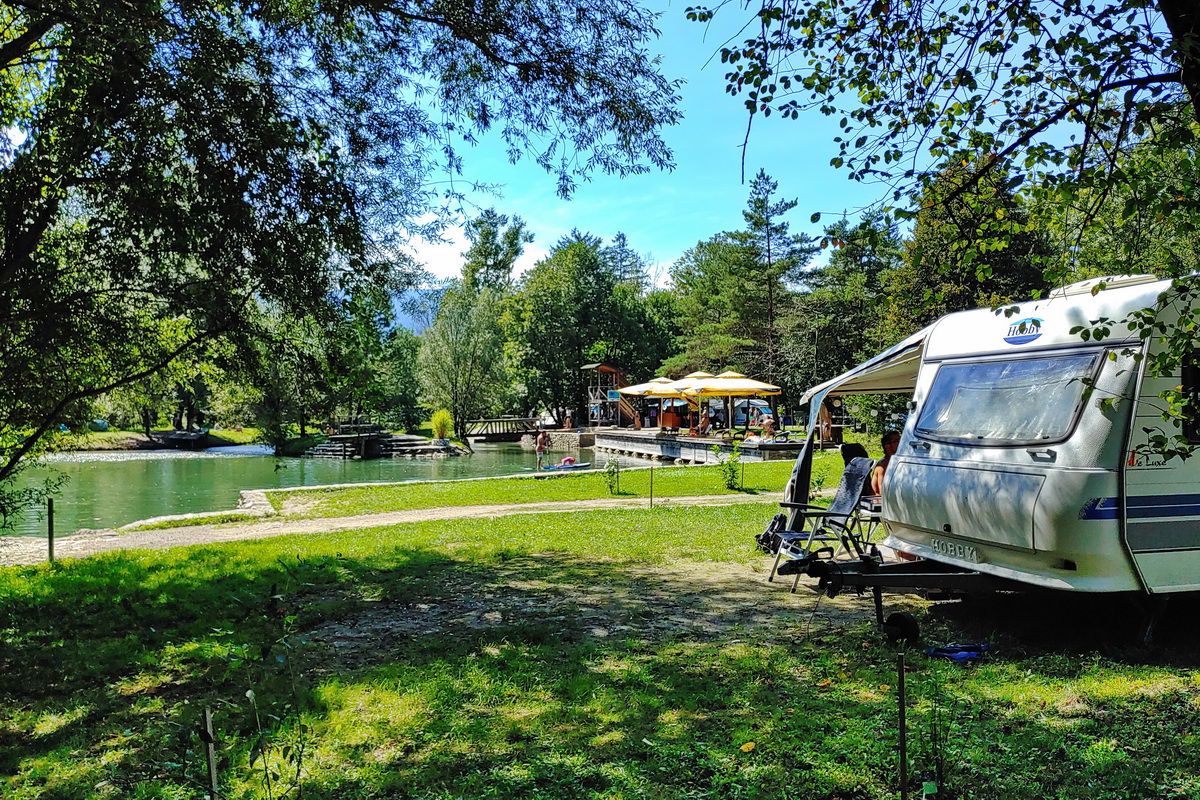 Autocampi.si - Main photo