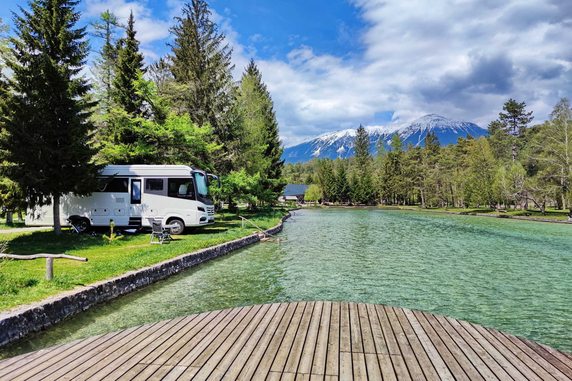 kamp Šobec- Lesce, Slovenija