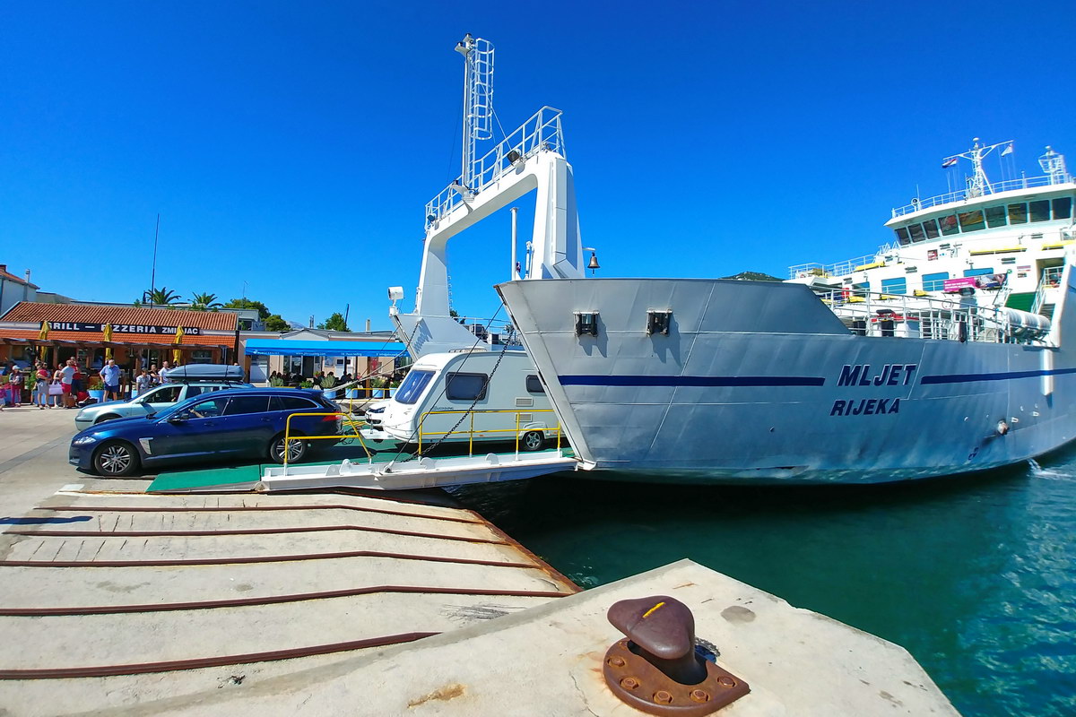 Vozni Red Trajektov Na Hrvaskem In Cene Za Leto 2021