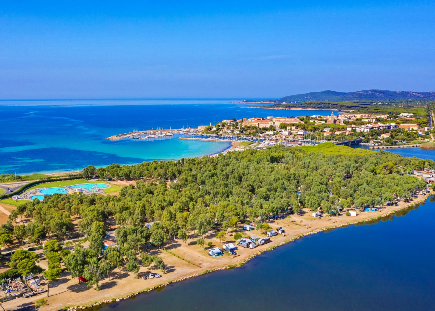 Kamp Laguna Blu - Baia Holiday, Sardinija