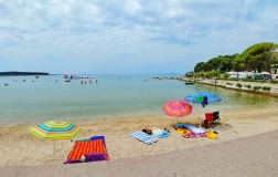 peščena plaža - kamp Padova Premium Resort - otok Rab