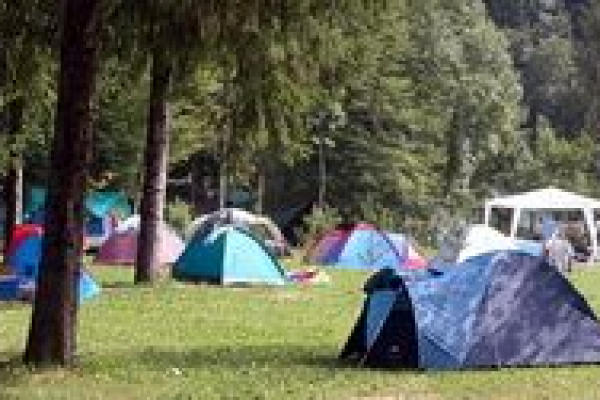 Comparing the prices of Slovenian camps 