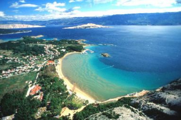 S pomočjo interneta si poiščite vašo plažo na hrvaški obali