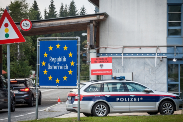 Avstrija ukinila PCT potrdila za vstop v državo, maske ponekod še obvezne