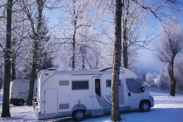 Zimsko kampiranje - Bohinj
